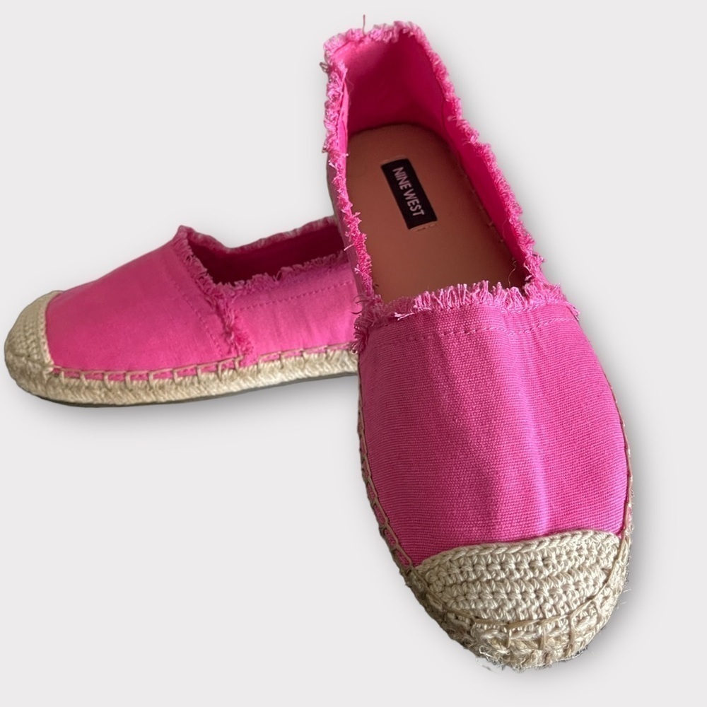 Fuchsia Canvas Espadrilles | Nine West Slip-On Flats | Size 5 | Cruise